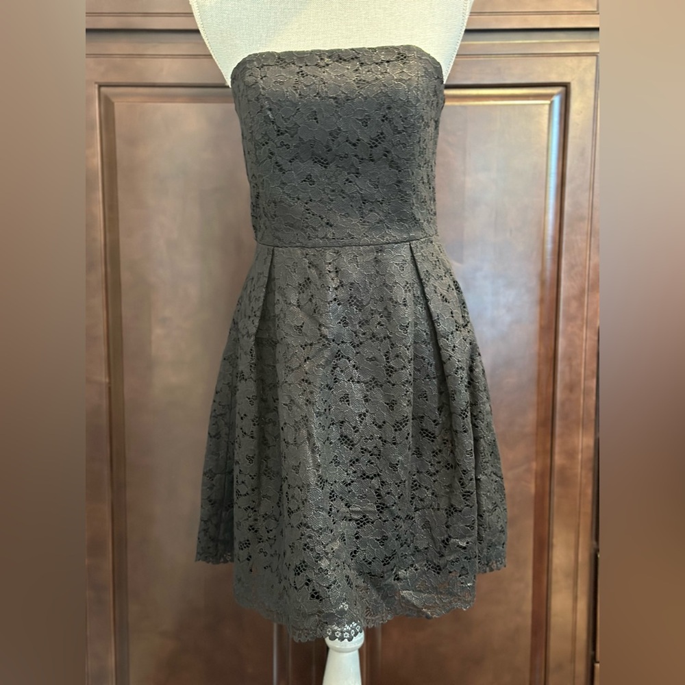 Lilly Pulitzer Marielle Lace Black Race For This Lace Strapless Dress size 6